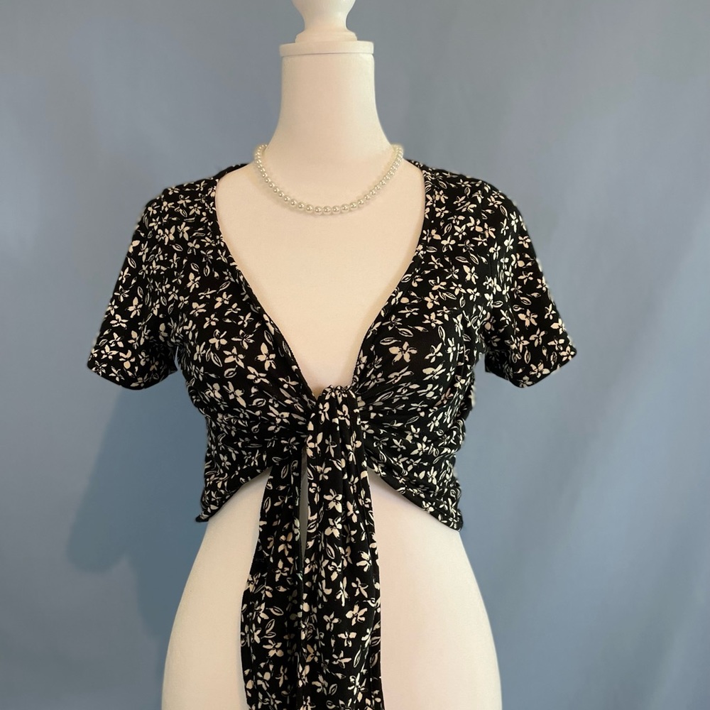 flower tie crop top